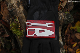 Набор-карта c ножом, вилкой, открывалкой и гаечным ключом красный
