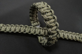 Браслет из паракорда (Survival Bracelet) №12