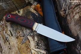 Туристический нож Гризли Эксперт Bohler N690, рукоять micarta Красно-Зеленая, оружейная насечка