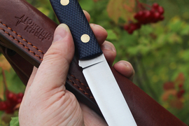 Туристический нож Slender S Bohler N690, накладки micarta Синяя, оружейная насечка