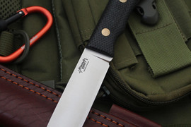 Туристический нож Praiter Bohler N690, накладки micarta Черная, оружейная насечка