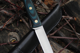 Туристический нож Рыбацкий M Bohler N690, накладки micarta Черно-Синяя, оружейная насечка