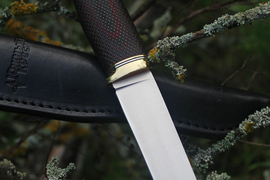 Туристический нож Сапсан Эксперт Bohler N690, рукоять micarta Красно-Черная, оружейная насечка