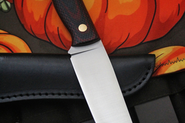 Туристический нож Кайман VG-10, накладки micarta Красно-Черная, оружейная насечка