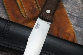 Туристический нож Fox S Bohler K110, накладки micarta Койот, оружейная насечка