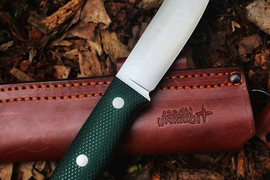 Туристический нож Росомаха Böhler K110, накладки micarta Изумруд, оружейная насечка