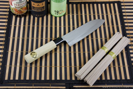 Кухонный нож Santoku